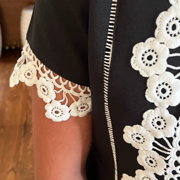 Designer Parisian dress. Bought at Bayview Mall. - Picture 5 of 5